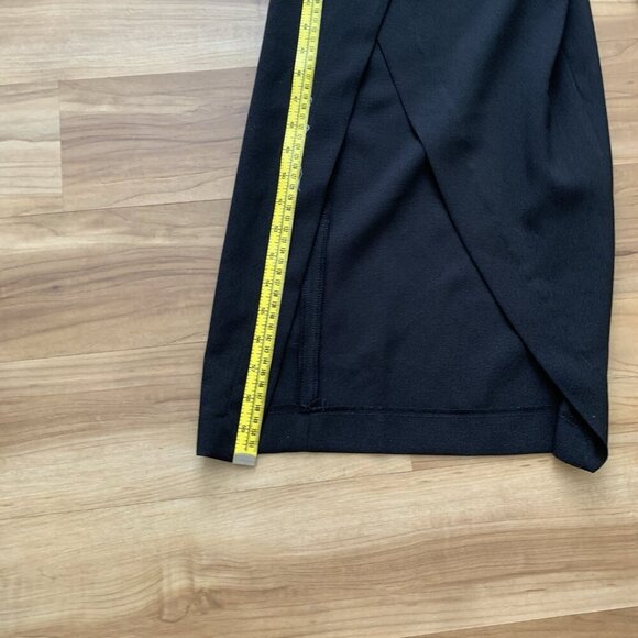 The Limited Black Belted Wide Leg Jumpsuit Womens Size 10 Round Neck Pockets - Picture 7 of 10